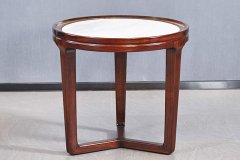 這種開花植物在花市里其貌不揚，卻特受歡迎，